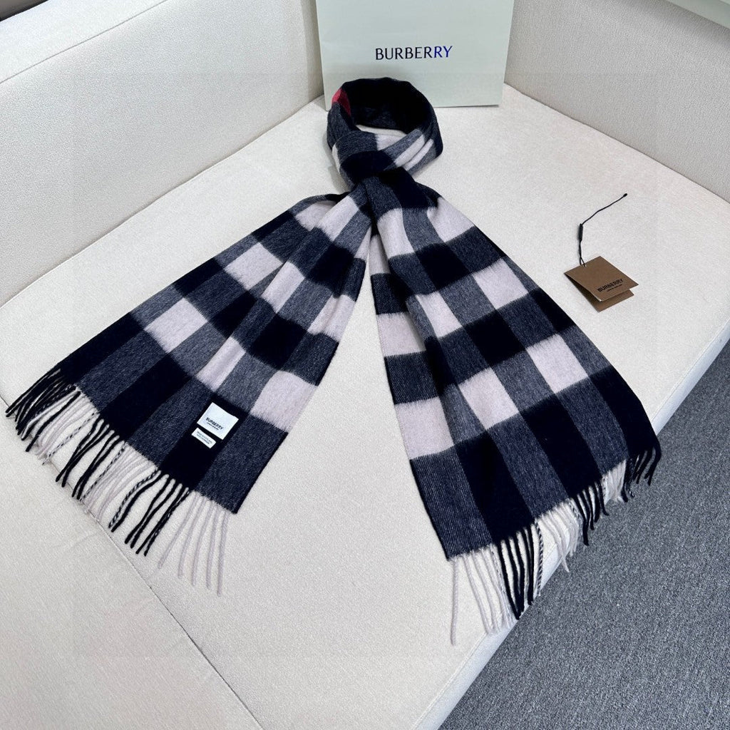 BURBERRY BBR SCARF 180 CM IN CASHMERE 732150