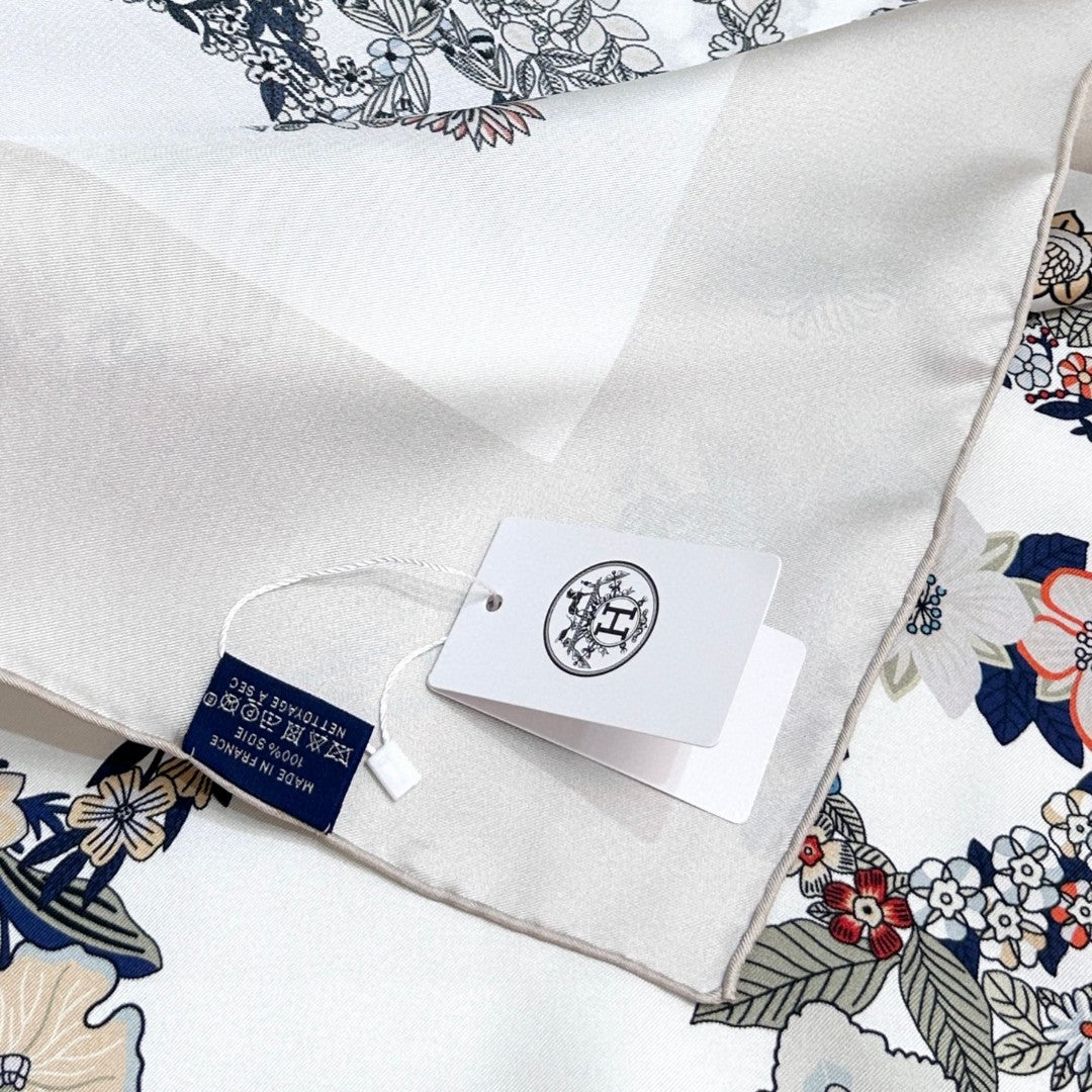 HERMES HERMES 25S SCARF 90 IN SILK 732127
