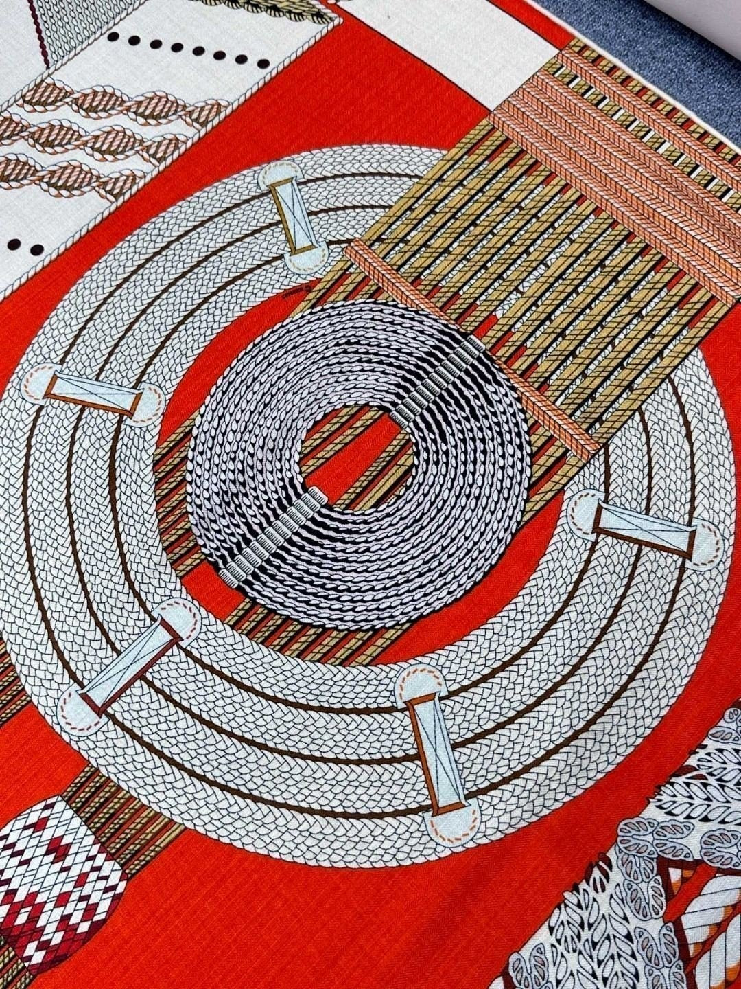 HERMES HERMES 25S SCARF 140 IN SILK 727339