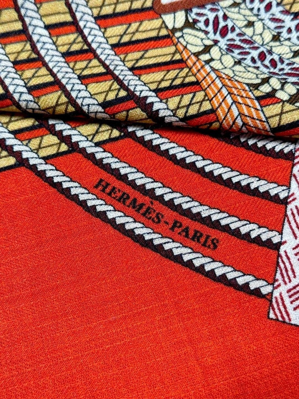 HERMES HERMES 25S SCARF 140 IN SILK 727339