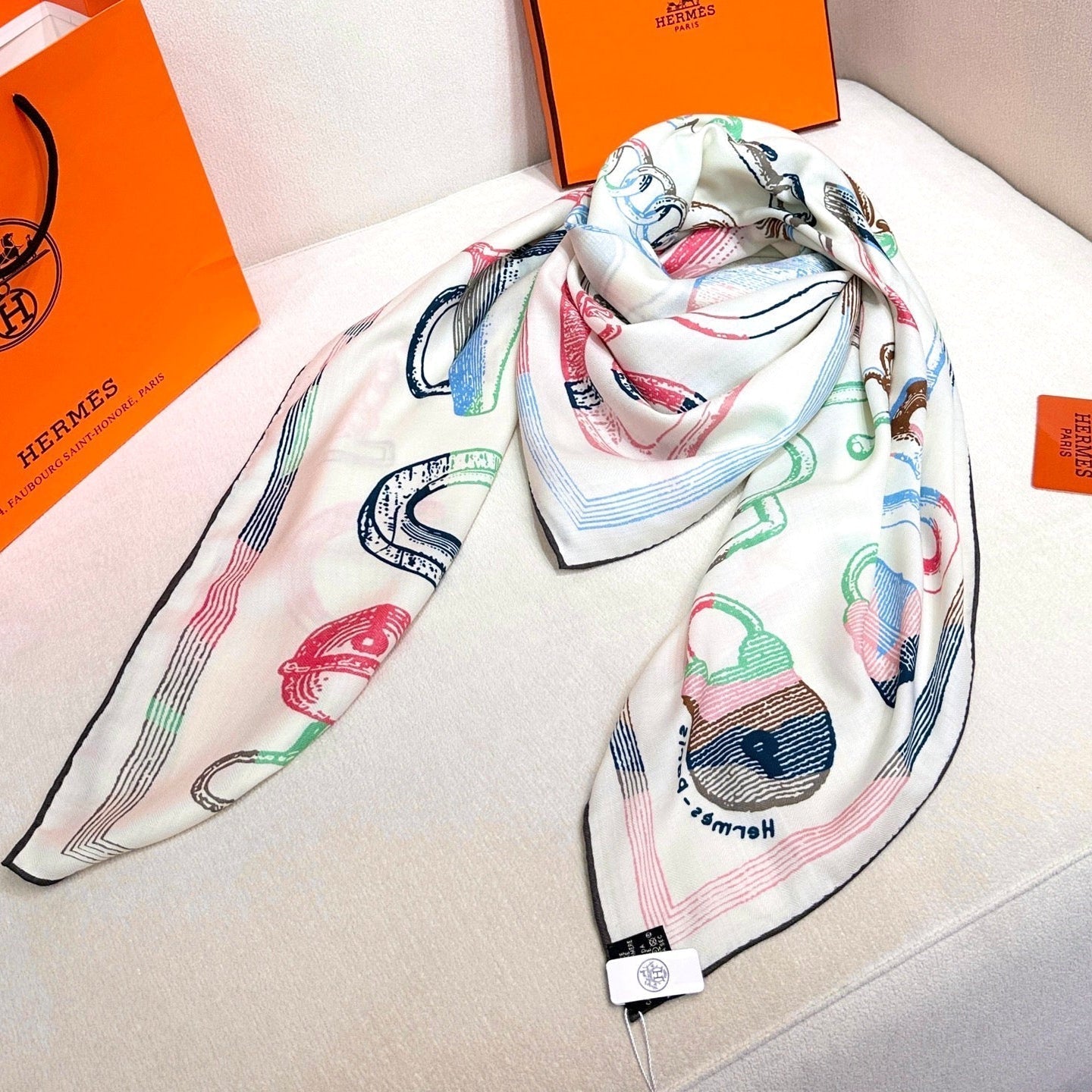 HERMES HERMES 25S SCARF 135 IN CASERE SILK 854593