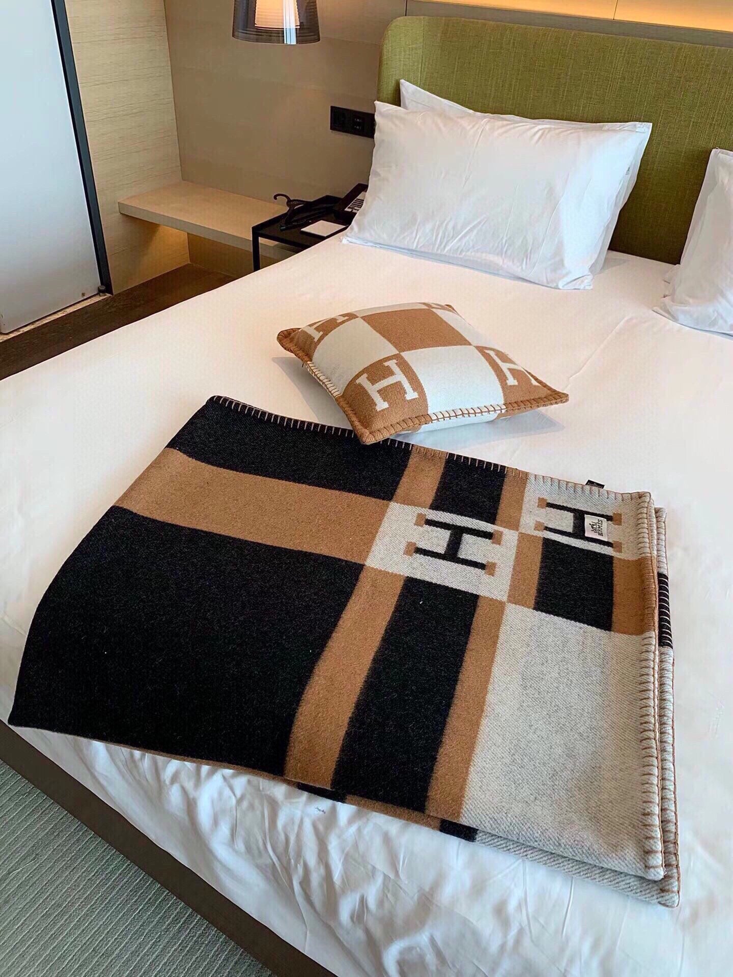 HERMES BLANKET 170 CM IN COLORFUL WOOL AND CASERE 118341