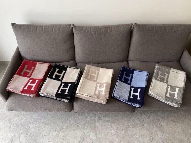 HERMES AVALON III THROW BLANKET 175 CM IN NAVY BLUE WOOL AND CASERE 351741