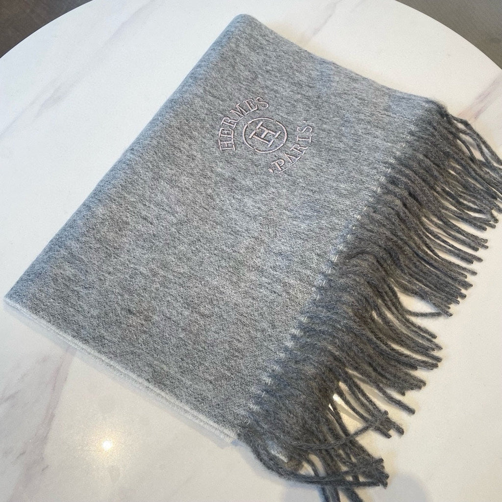 HERMES RECTO-VERSO MUFFLER 190 DOVE GREY CASERE