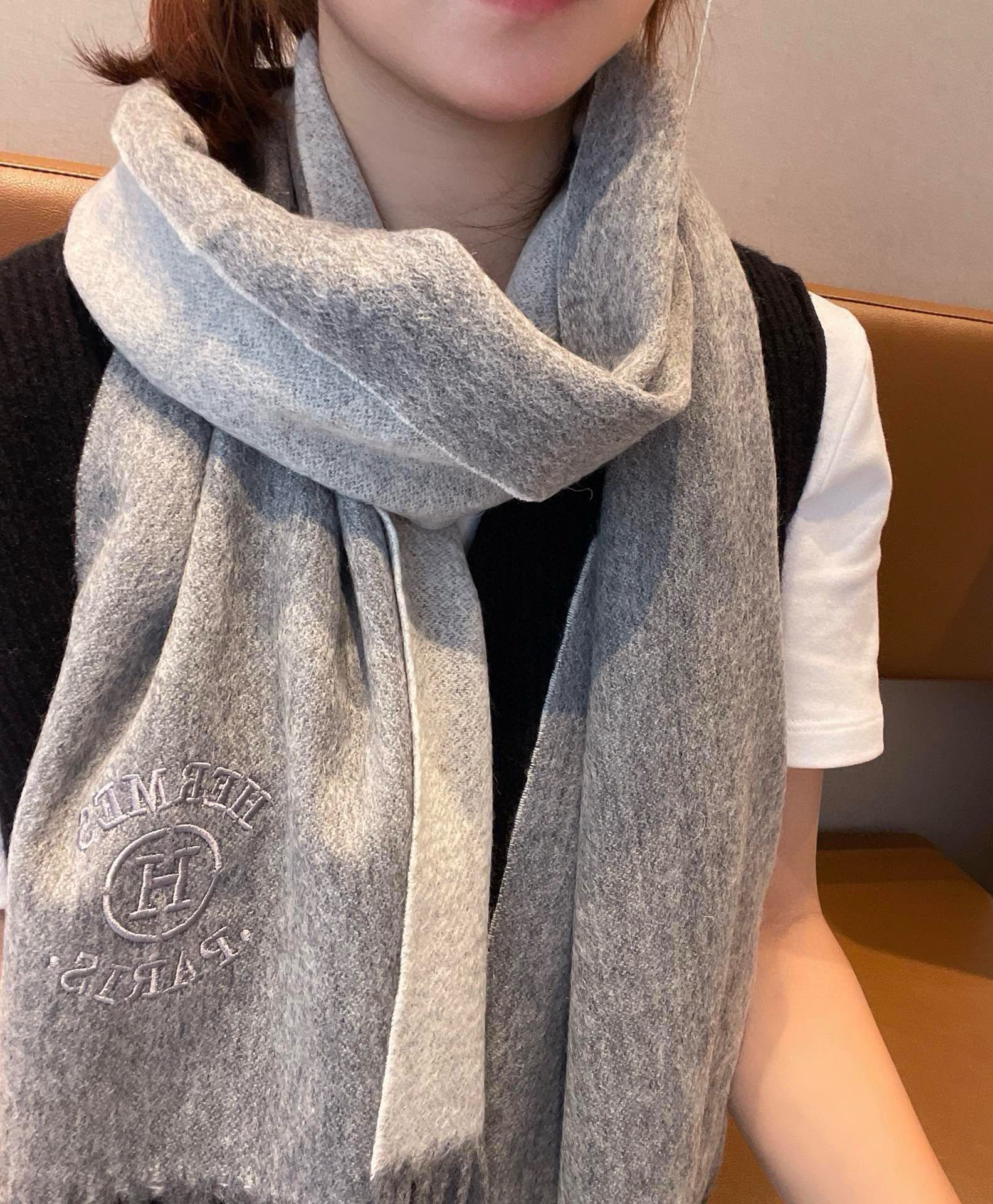HERMES RECTO-VERSO MUFFLER 190 DOVE GREY CASERE
