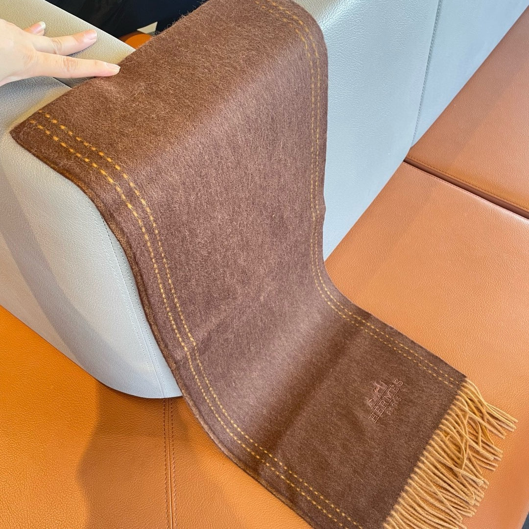 HERMES UNIE BRODEE GM MUFFLER IN CHOCOLATE BROWN CASERE
