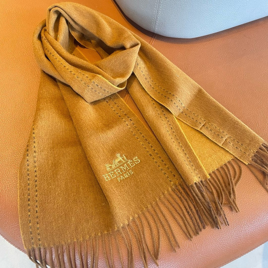 HERMES UNIE BRODEE GM MUFFLER IN COPPER BROWN CASERE