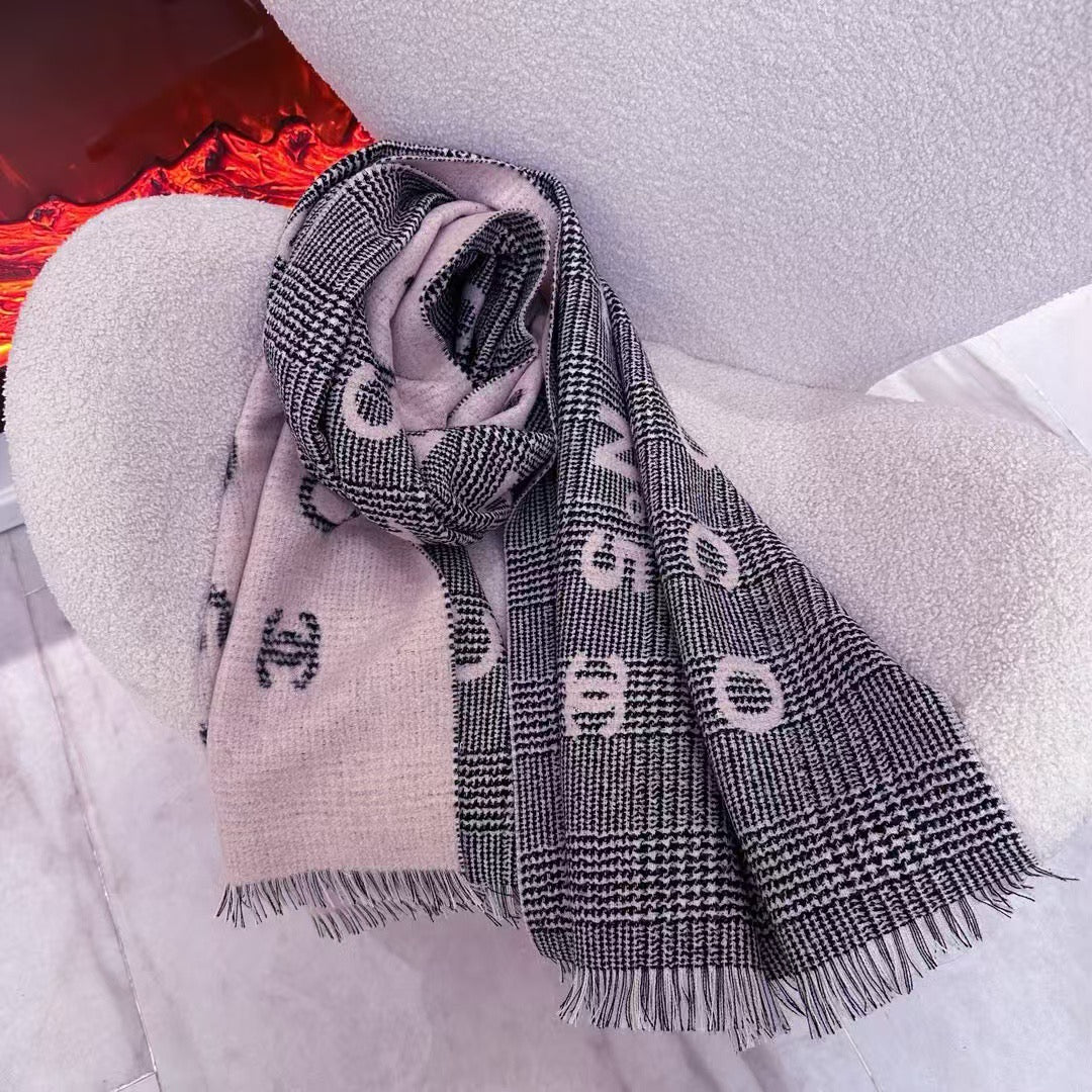 CHANEL SCARF 194 CM IN LIGHT PINK MIX BLACK CASHMERE 390060