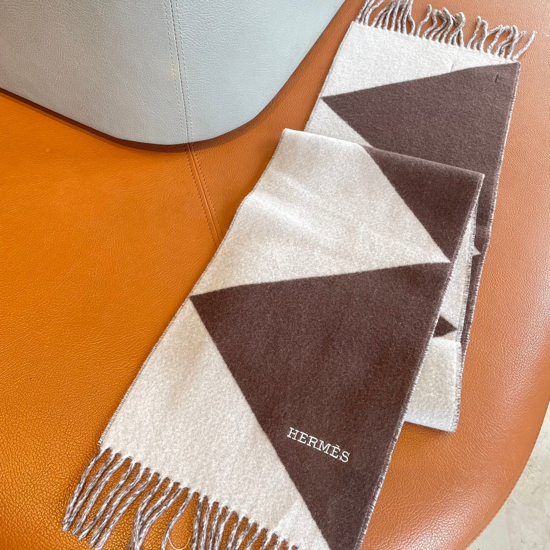 HERMES SCARF 150 CM IN CHOCOLATE BROWN MIX WHITE CASERE