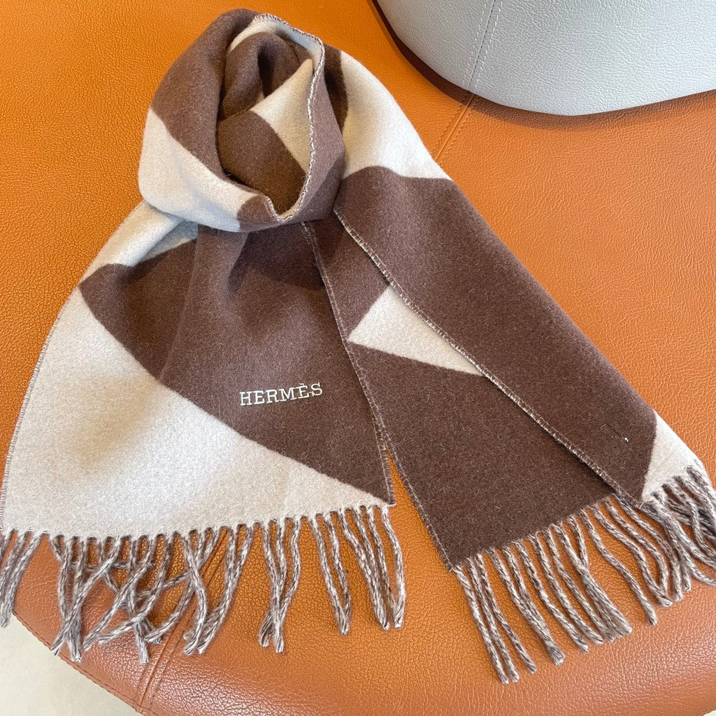 HERMES SCARF 150 CM IN CHOCOLATE BROWN MIX WHITE CASERE