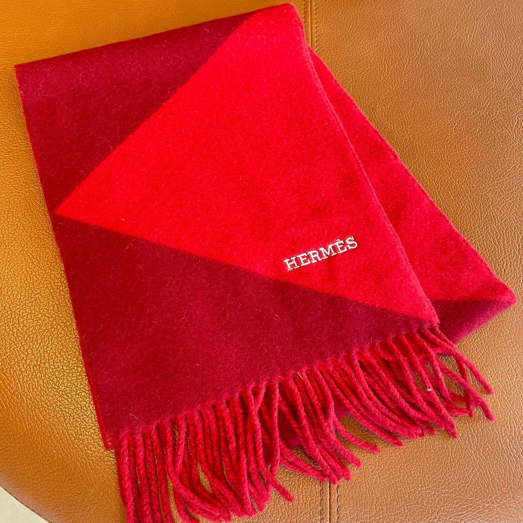 HERMES SCARF 150 CM IN CRIMSON RED CASERE