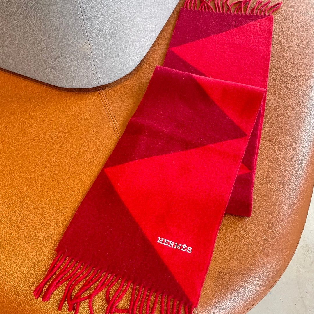 HERMES SCARF 150 CM IN CRIMSON RED CASERE