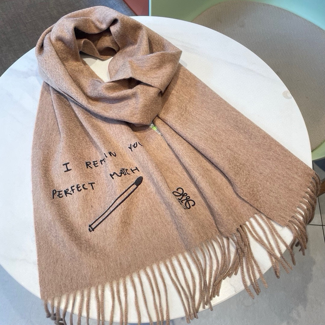 LOEWE SCARF 180 CM IN CAMEL BEIGE LAMBSWOOL WITH BLACK LETTER 394446