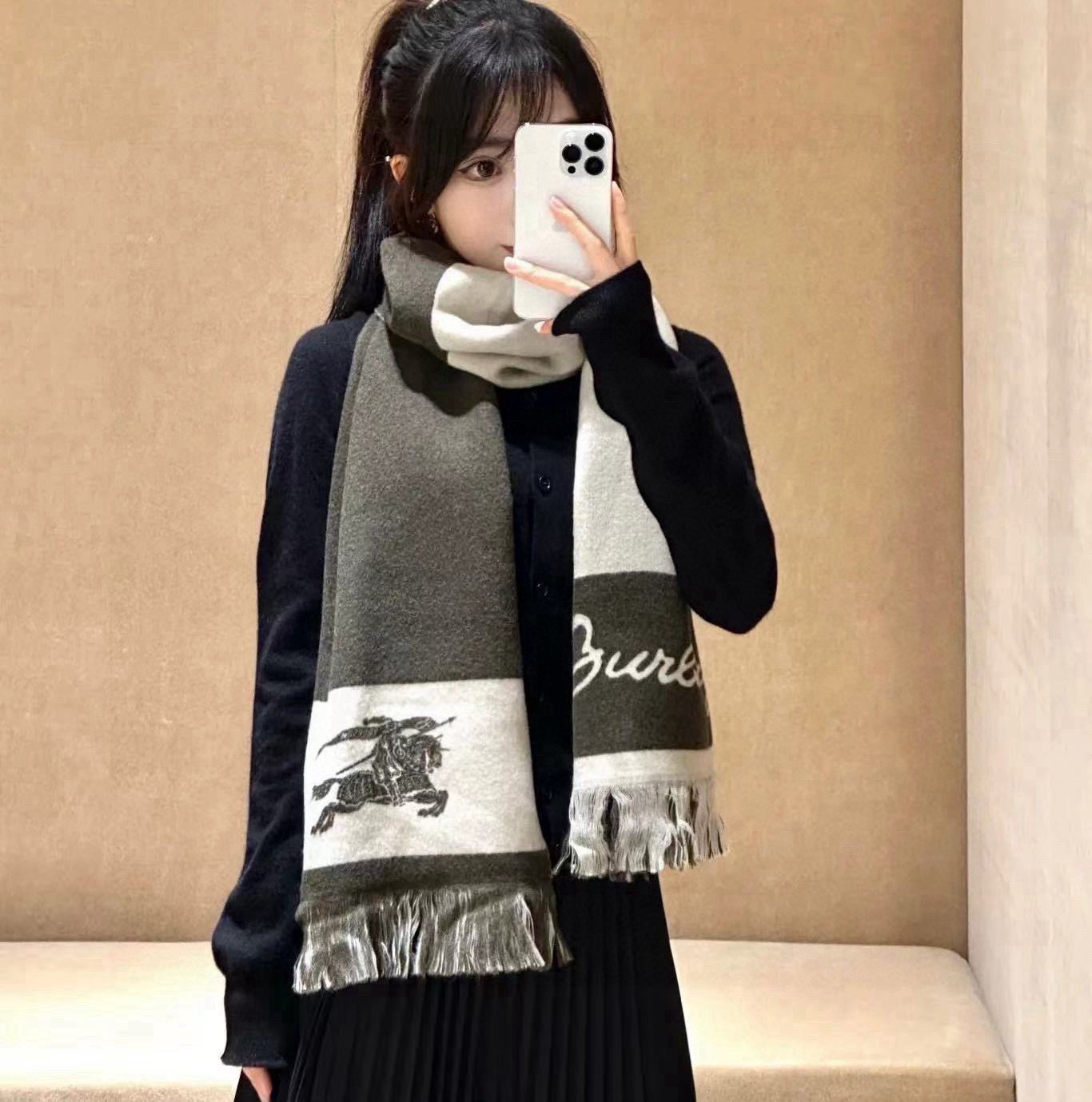 BURBERRY EKD LOGO SCARF 200 CM IN OLIVE GREEN MIX WHITE CASHMERE 396289