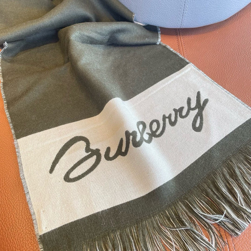 BURBERRY EKD LOGO SCARF 200 CM IN OLIVE GREEN MIX WHITE CASHMERE 396289