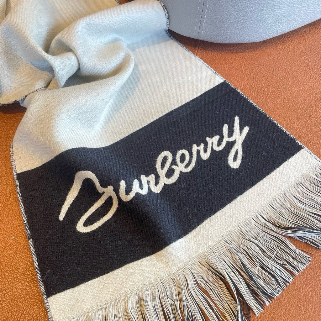 BURBERRY EKD LOGO SCARF 200 CM IN BLACK MIX WHITE CASHMERE 396290