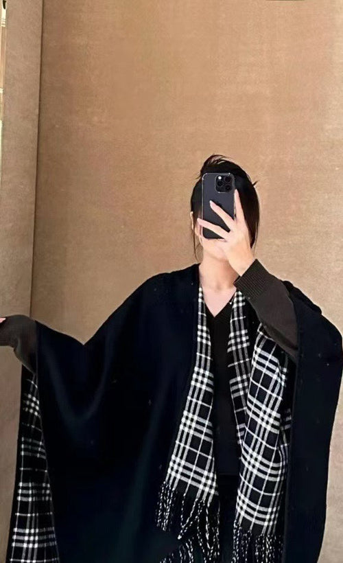 BURBERRY CHECK DOUBLE-SIDED CAPE 150 CM IN BLACK CASHMERE 401927