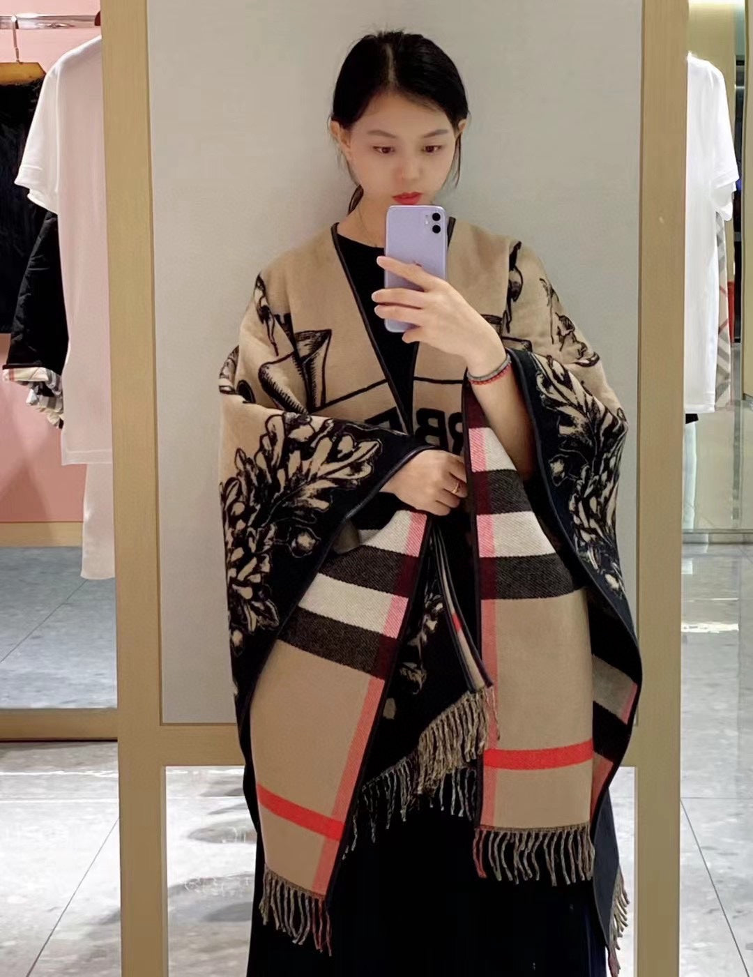 BURBERRY EQUESTRIAN KNIGHT WOOL CAPE 140 CM BEIGE MIX BLACK 403739