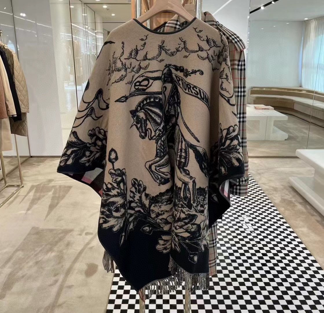 BURBERRY EQUESTRIAN KNIGHT WOOL CAPE 140 CM BEIGE MIX BLACK 403739