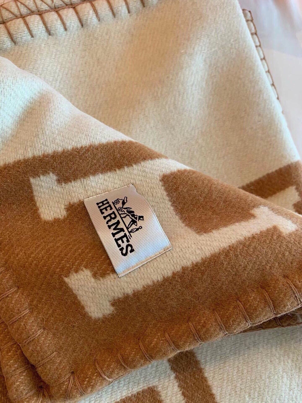 HERMES TIGRE BAYADERE BLANAVALON III THROW BLANKET IN CAMEL BROWN CASERE 407143