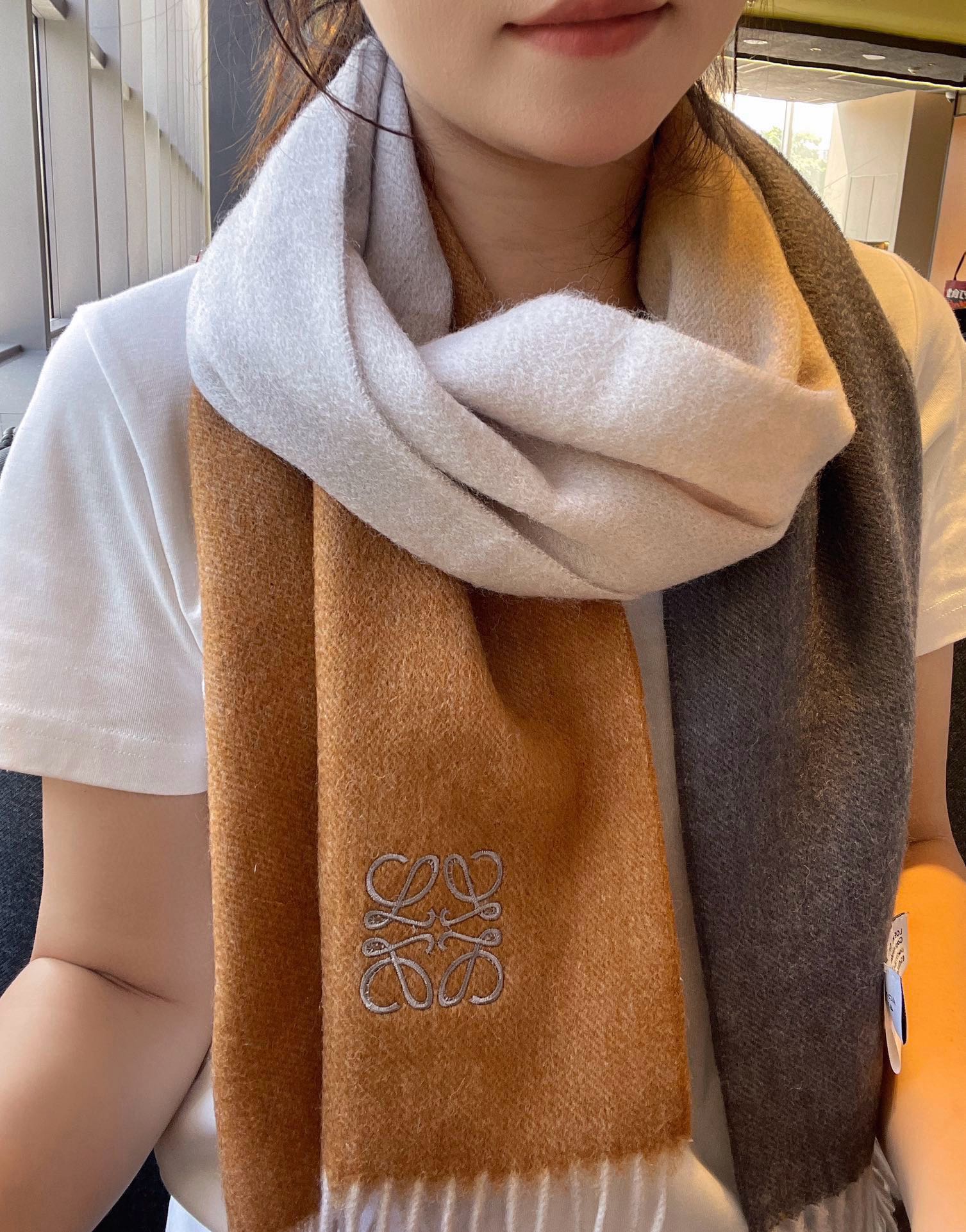 LOEWE SCARF 180 CM IN COLORFUL CASHMERE AND WOOL 411661