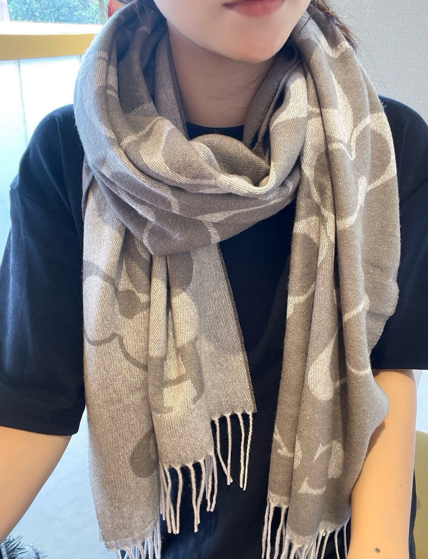 COACH CLASSIC MONOGRAM LOGO WOOL SCARF 195 CM DOVE GRAY 413628