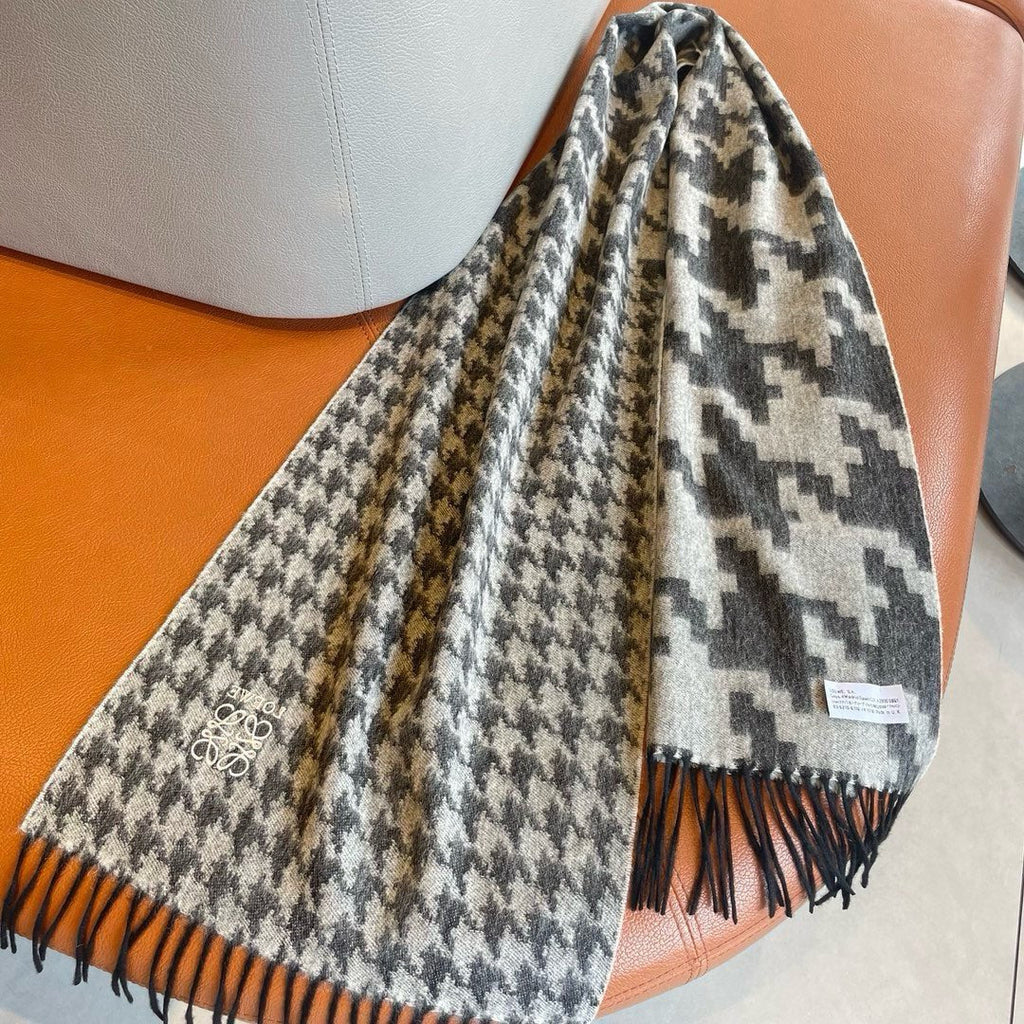 LOEWE SCARF 190 CM IN BLACK MIX WHITE CASHMERE 415206