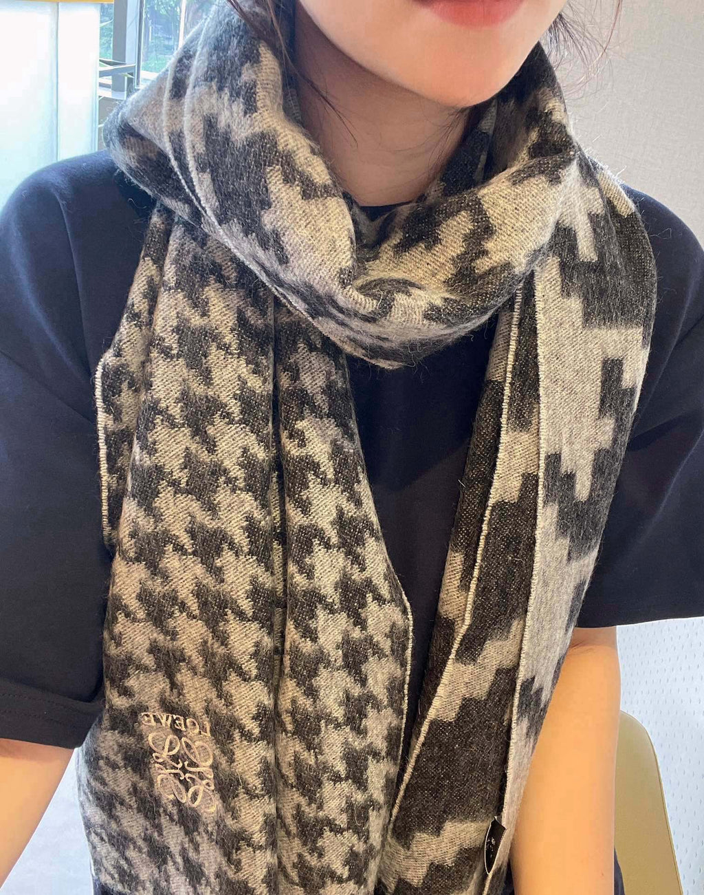 LOEWE SCARF 190 CM IN BLACK MIX WHITE CASHMERE 415206