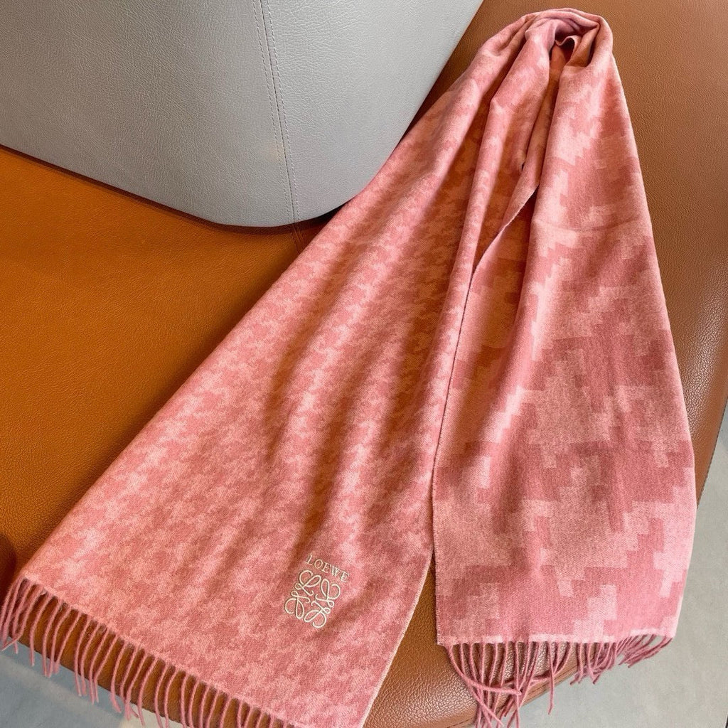 LOEWE SCARF 190 CM IN BLUSH PINK CASHMERE 415207