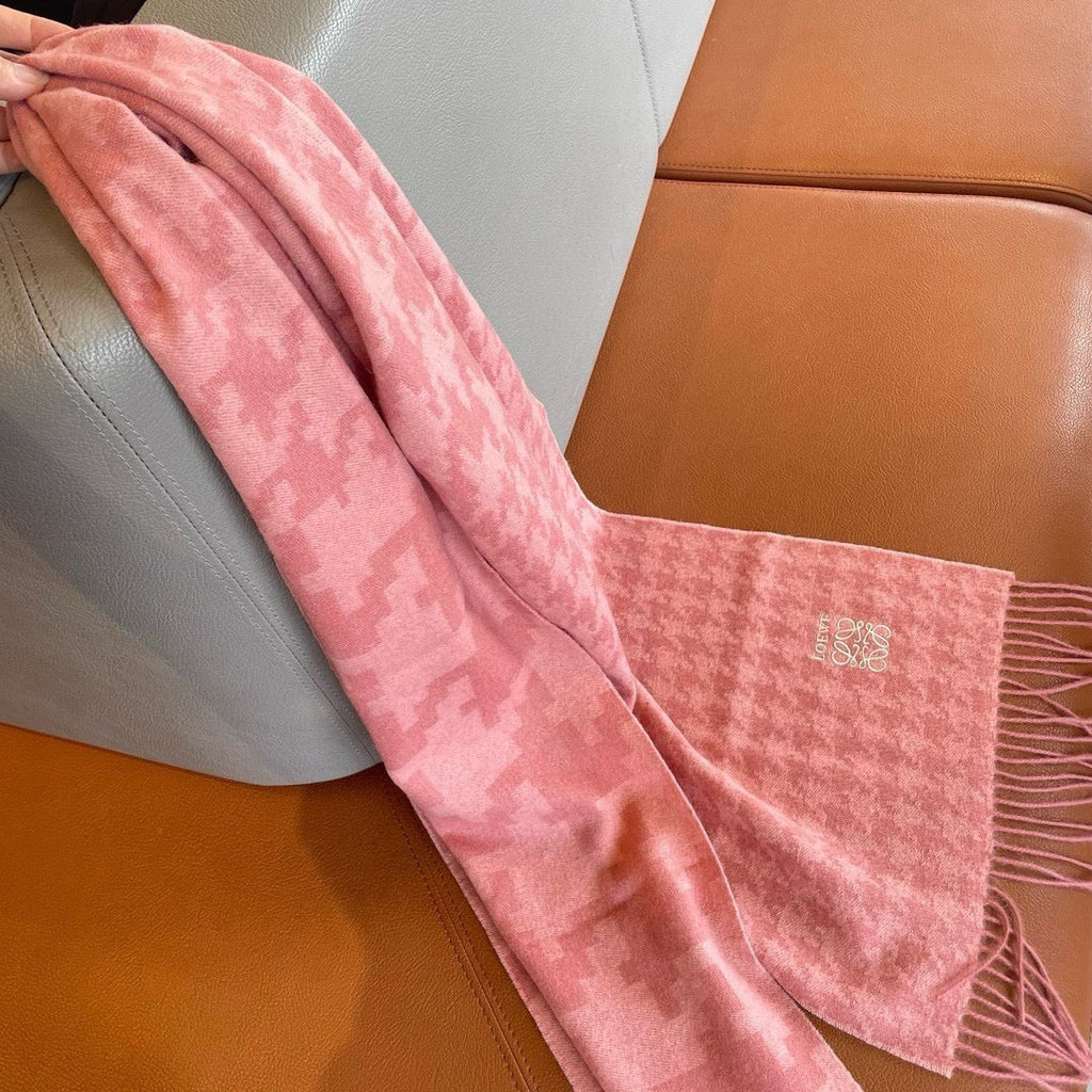 LOEWE SCARF 190 CM IN BLUSH PINK CASHMERE 415207
