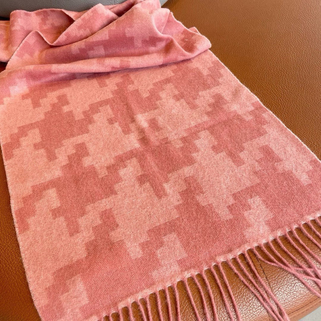 LOEWE SCARF 190 CM IN BLUSH PINK CASHMERE 415207