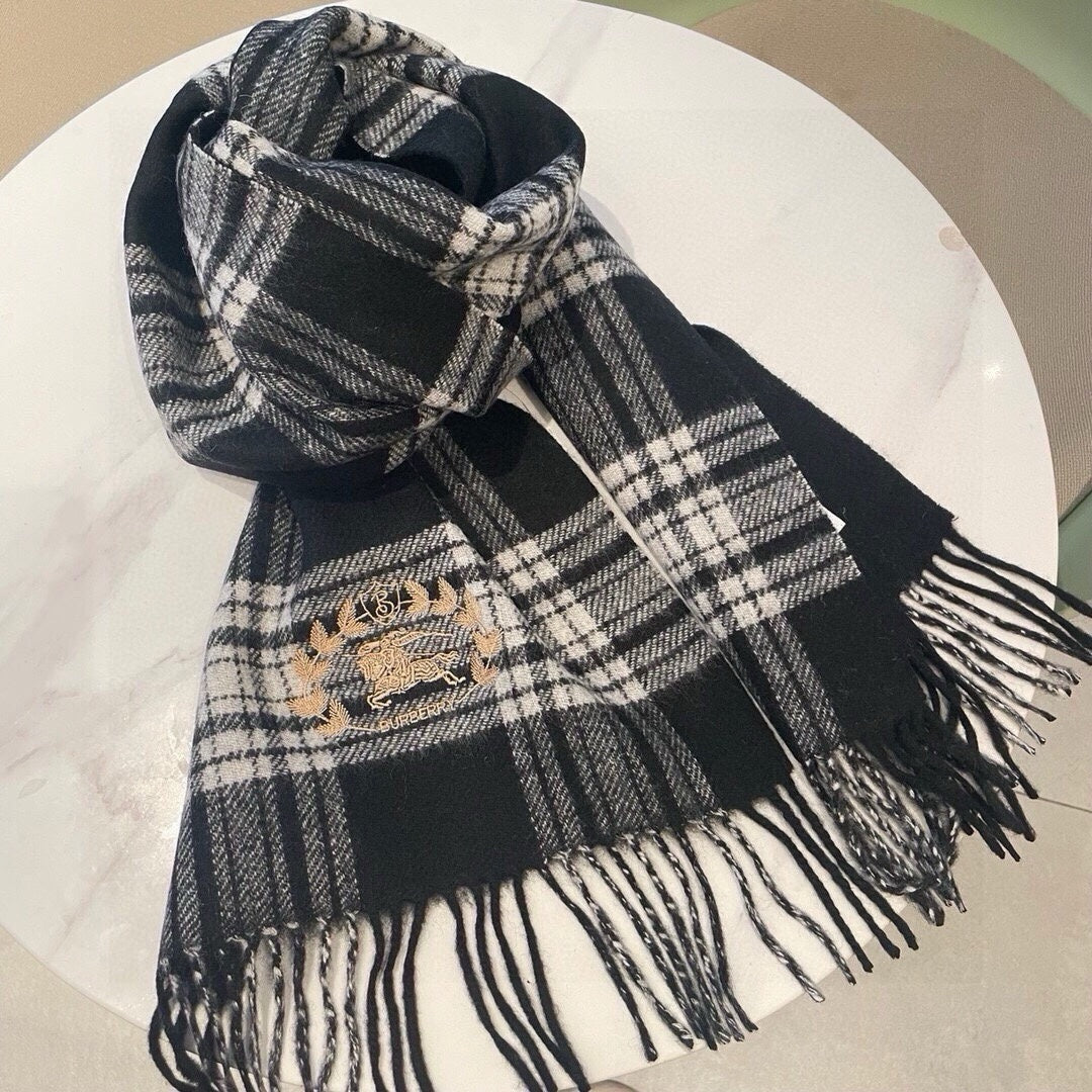 BURBERRY BBR SCARF 180 CM IN CASHMERE 489907