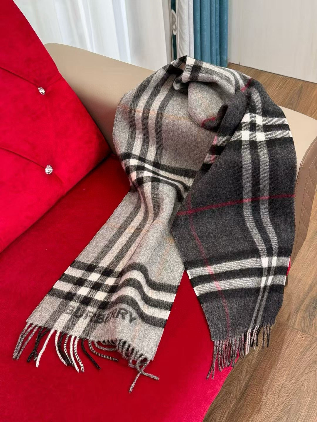 BURBERRY BBR SCARF 168 CM IN CASHMERE 540611