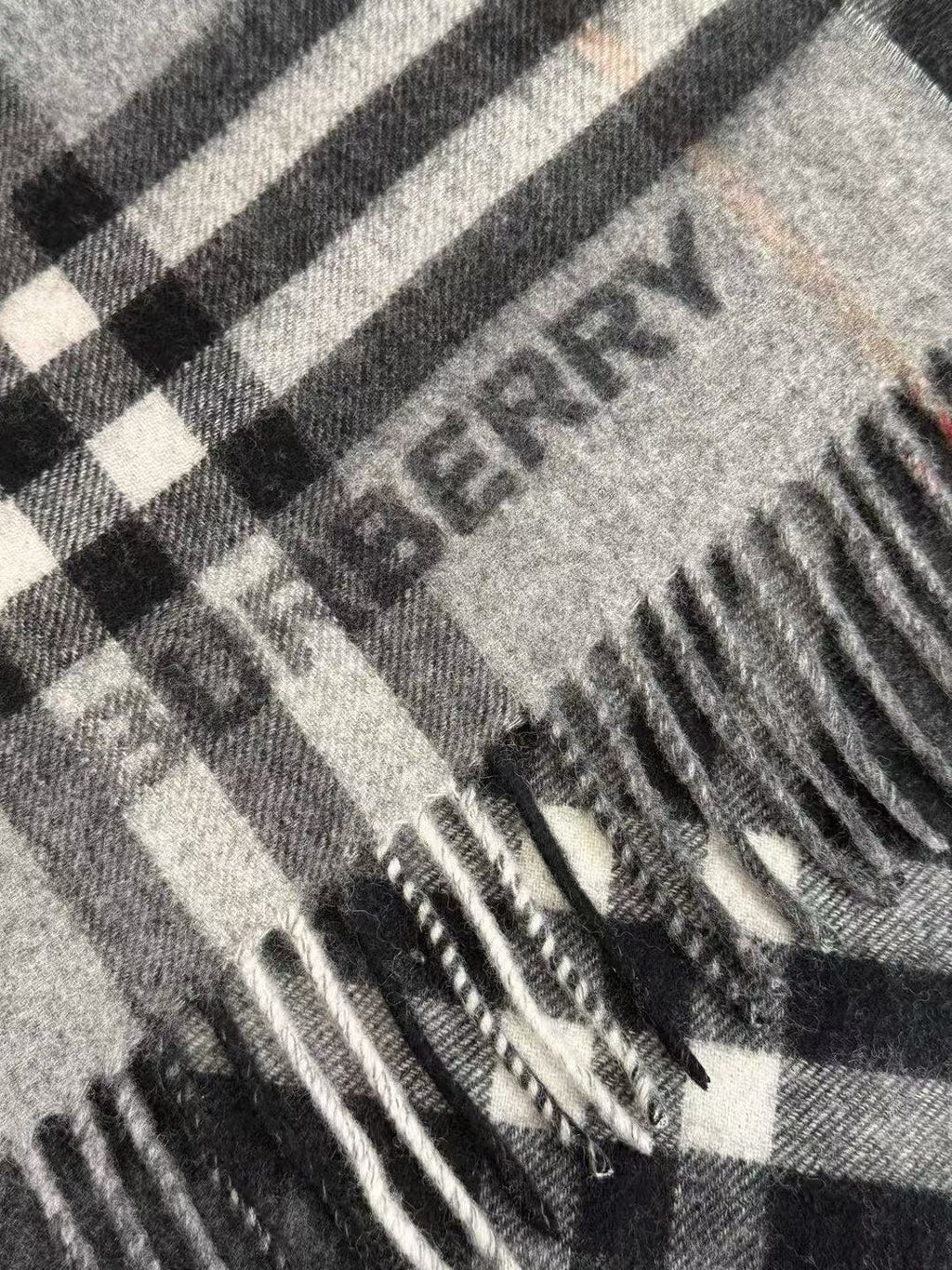 BURBERRY BBR SCARF 168 CM IN CASHMERE 540611