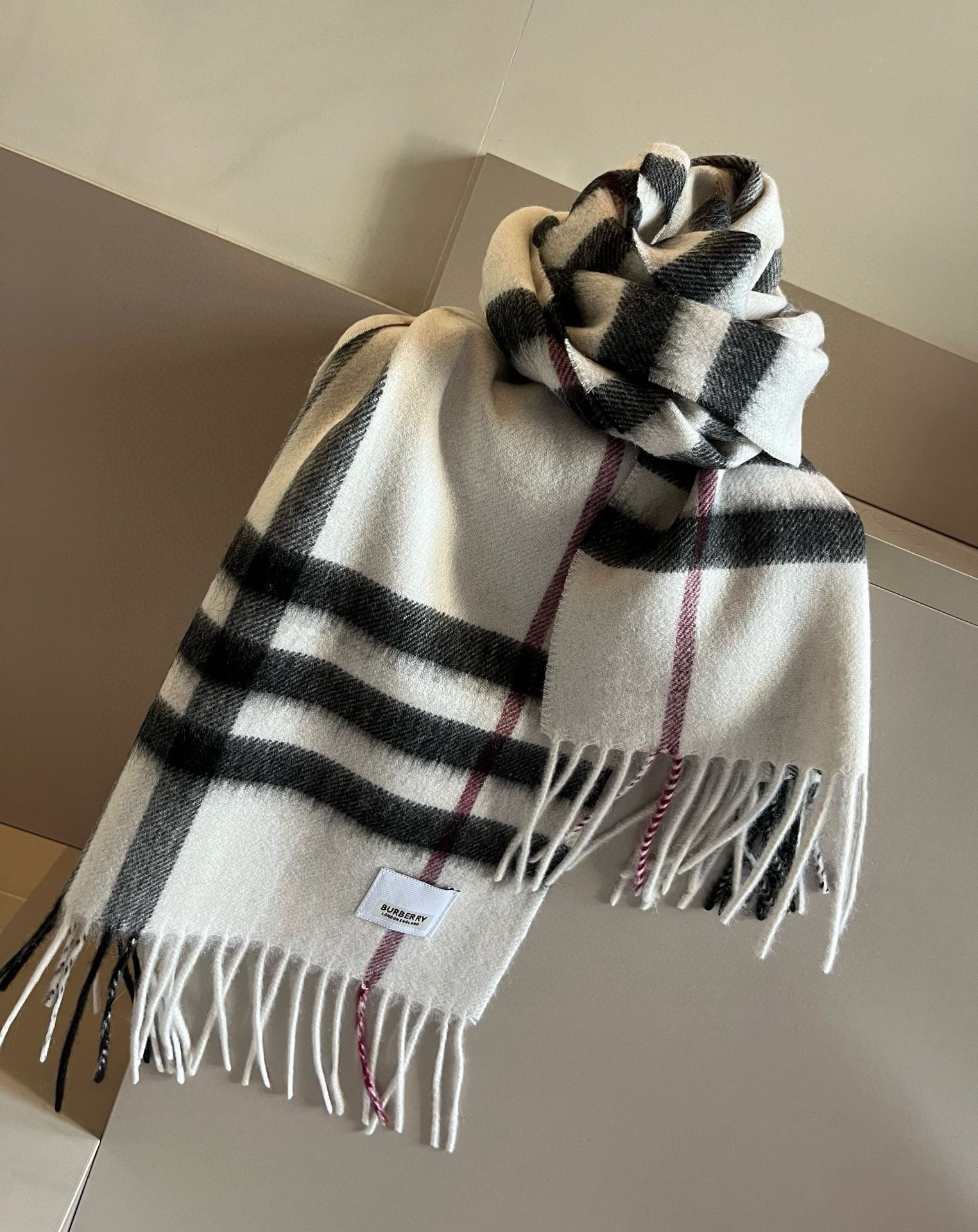 BURBERRY BBR SCARF 180 CM IN CASHMERE 481409