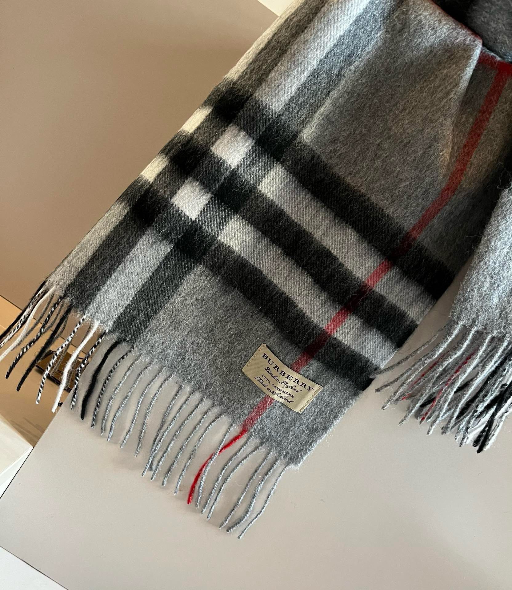 BURBERRY BBR SCARF 180 CM IN CASHMERE 481411