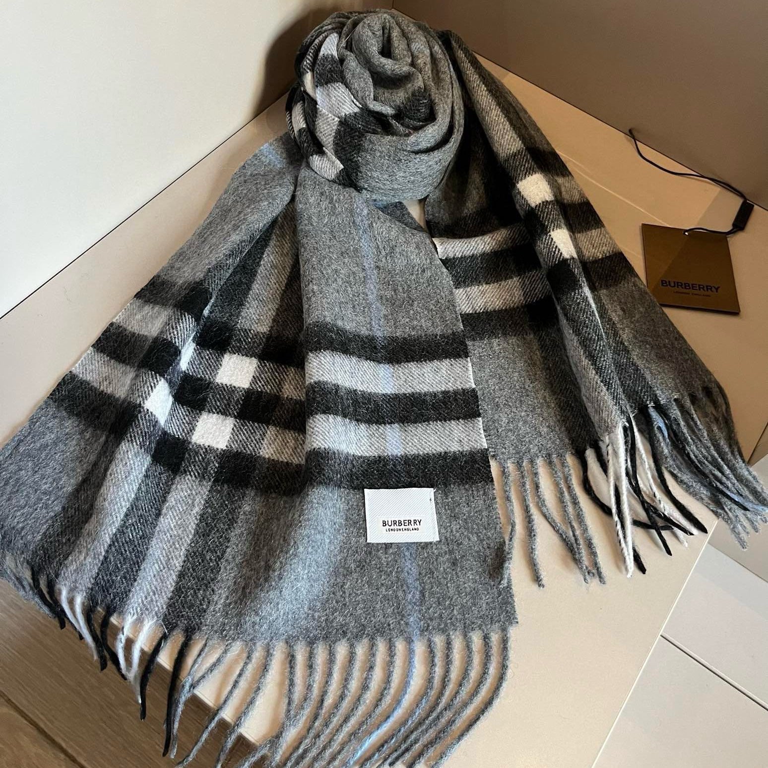 BURBERRY BBR SCARF 180 CM IN CASHMERE 481412