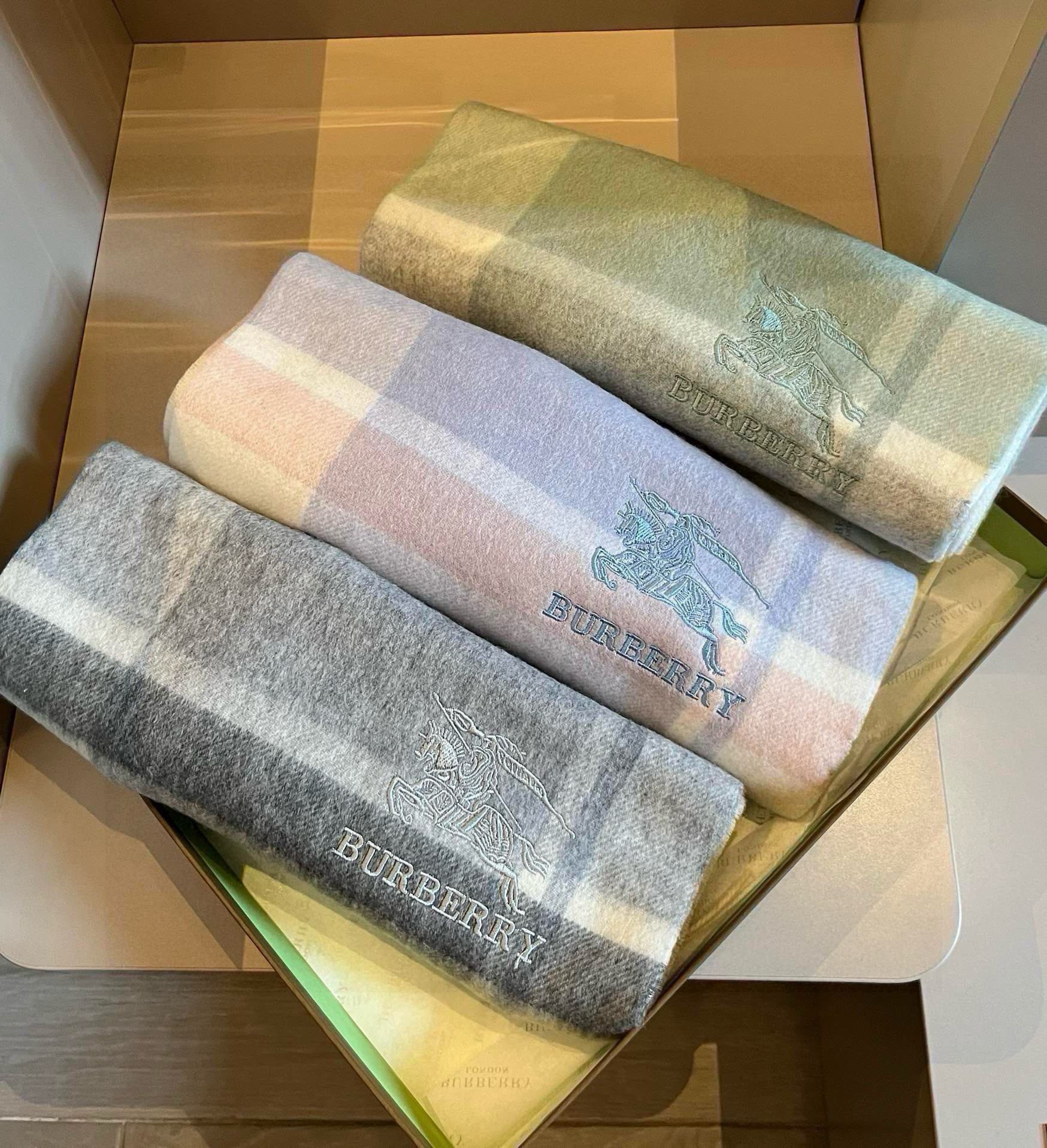 BURBERRY BBR SCARF 180 CM IN CASHMERE 483541