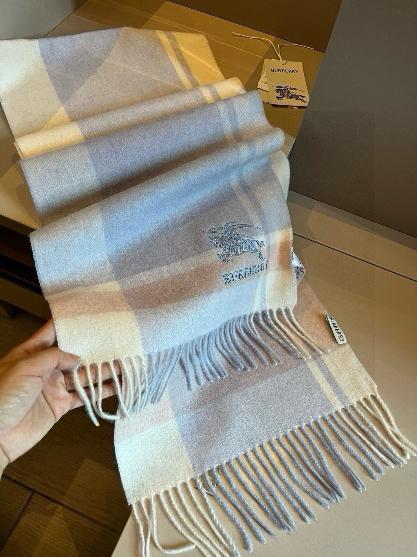 BURBERRY BBR SCARF 180 CM IN CASHMERE 483541