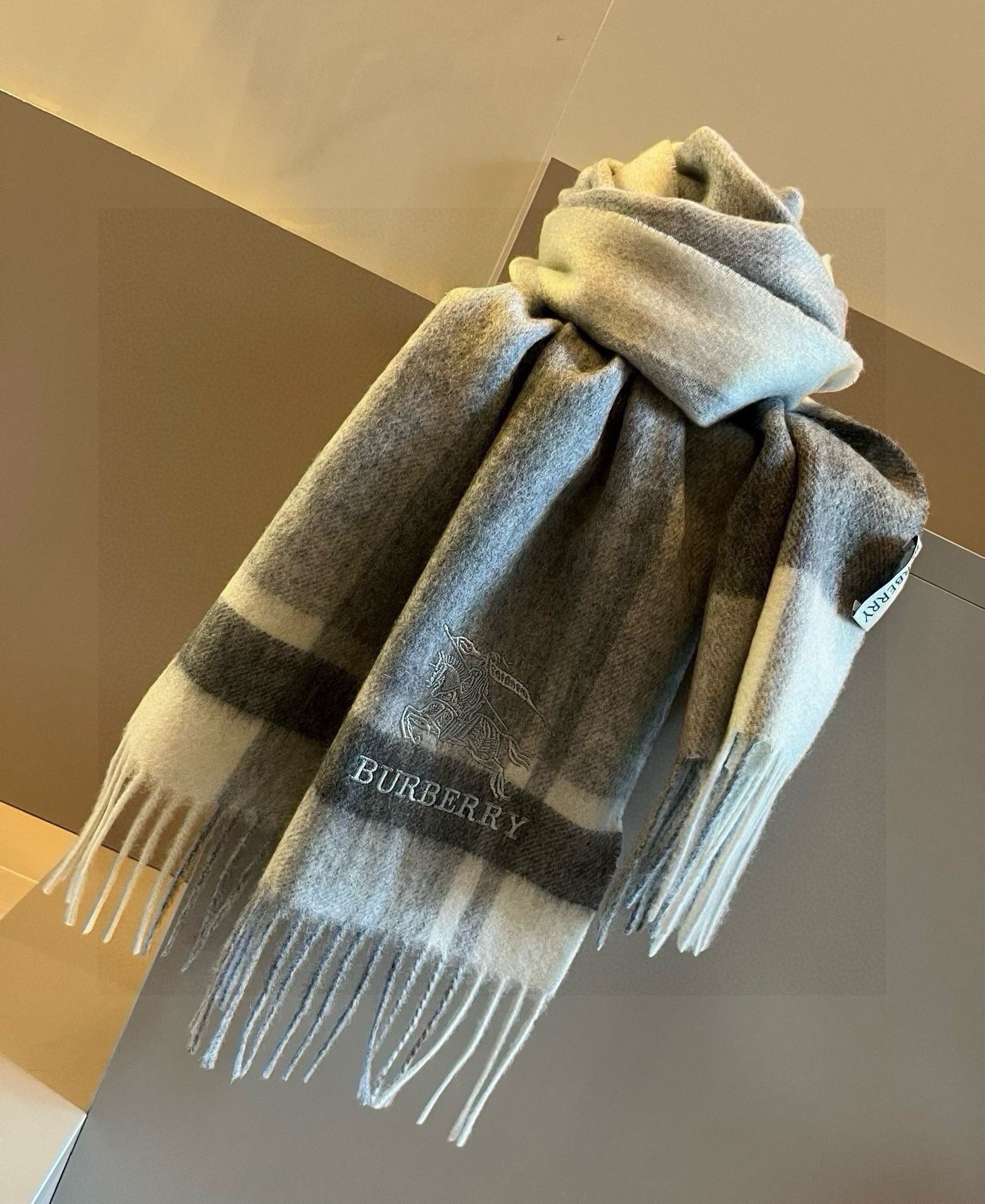 BURBERRY BBR SCARF 180 CM IN CASHMERE 483542