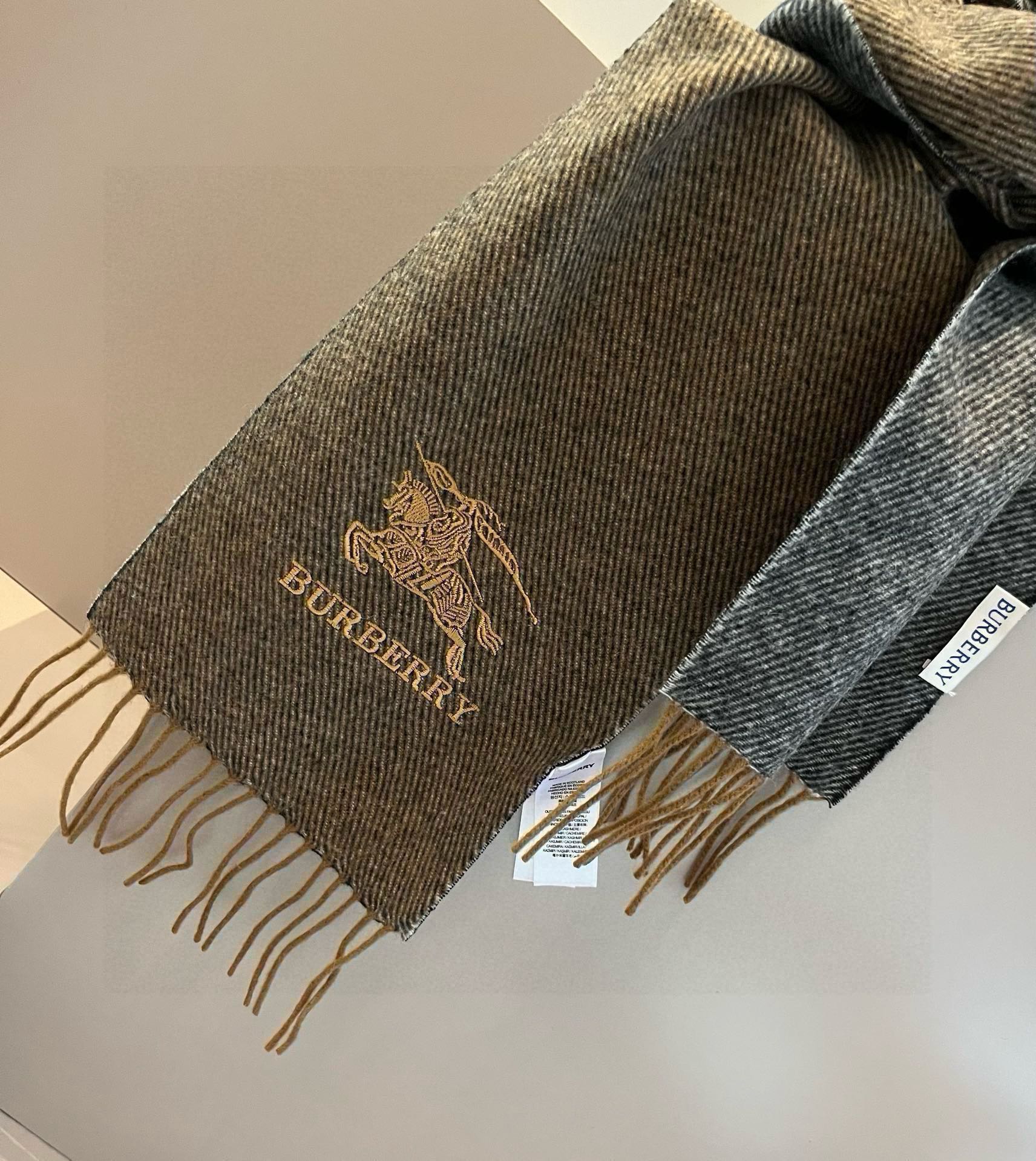 BURBERRY BBR SCARF 180 CM IN CASHMERE 486630