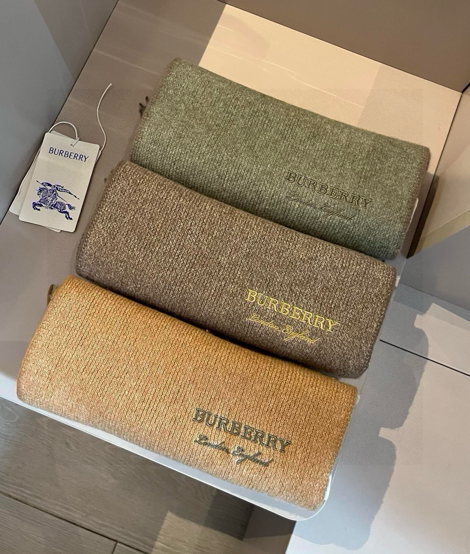 BURBERRY BBR SCARF 180 CM IN CASHMERE 489737