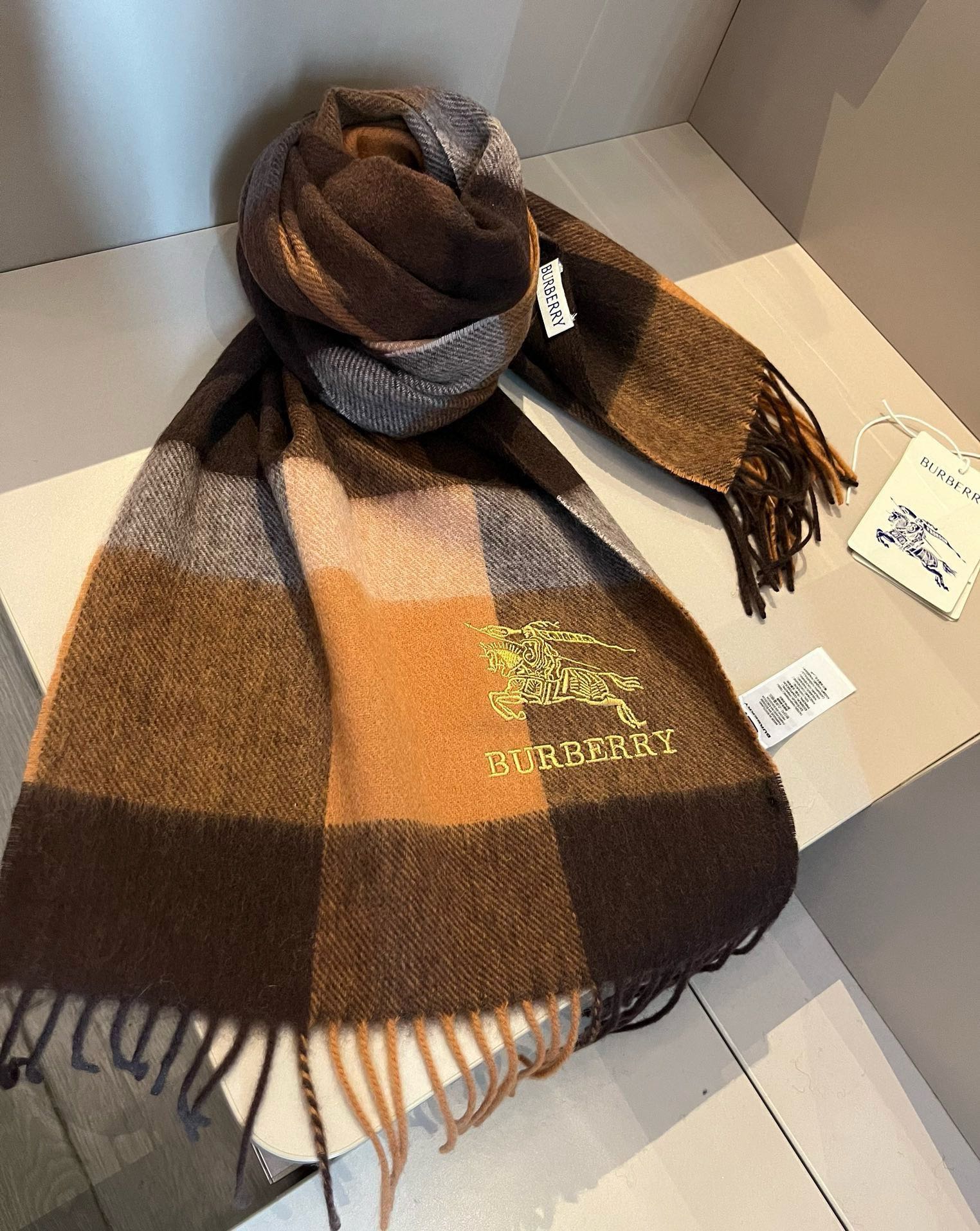 BURBERRY BBR SCARF 180 CM IN CASHMERE 489746