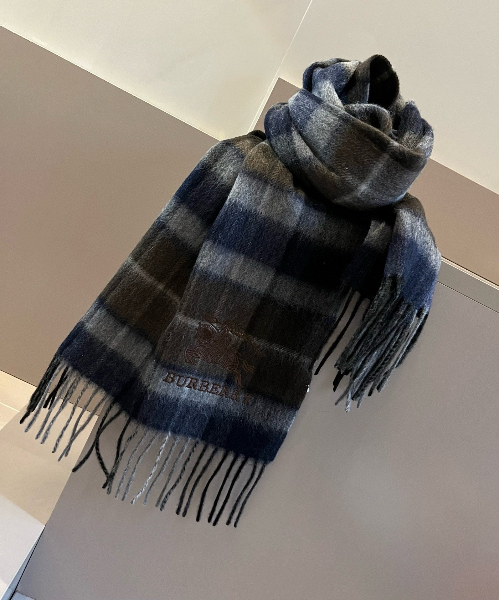 BURBERRY BBR SCARF 180 CM IN CASHMERE 489751