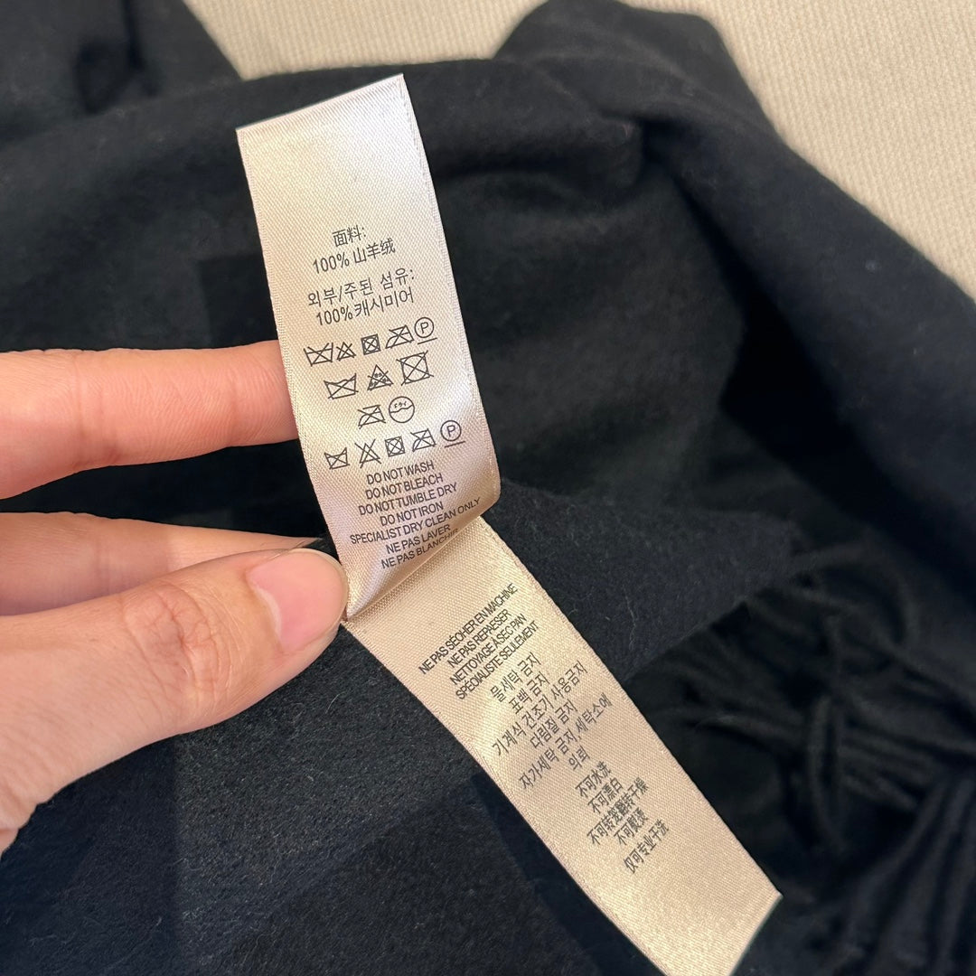 BURBERRY CLASSIC SCARF 200 CM IN BLACK CASHMERE  402267