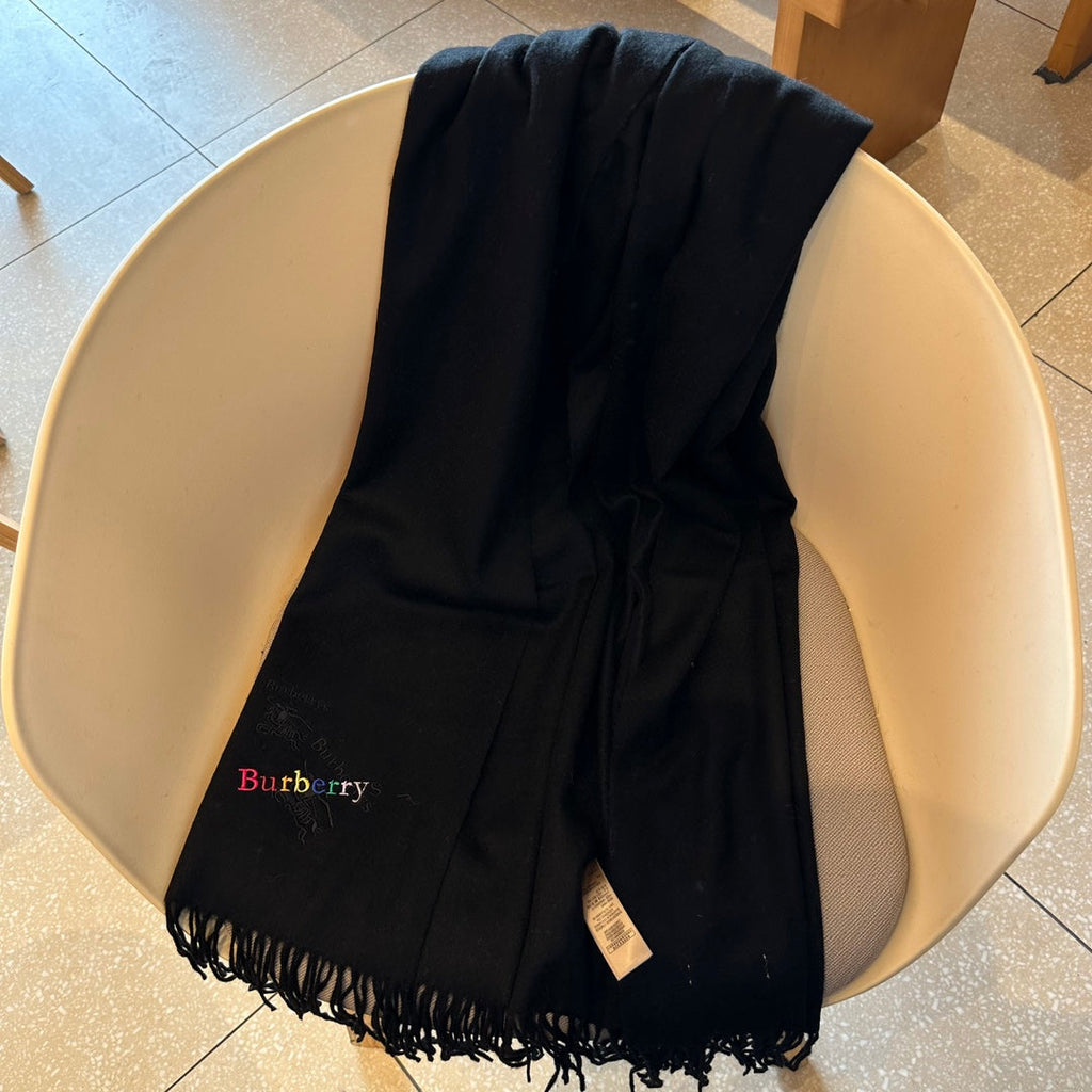 BURBERRY CLASSIC SCARF 200 CM IN BLACK CASHMERE  402267