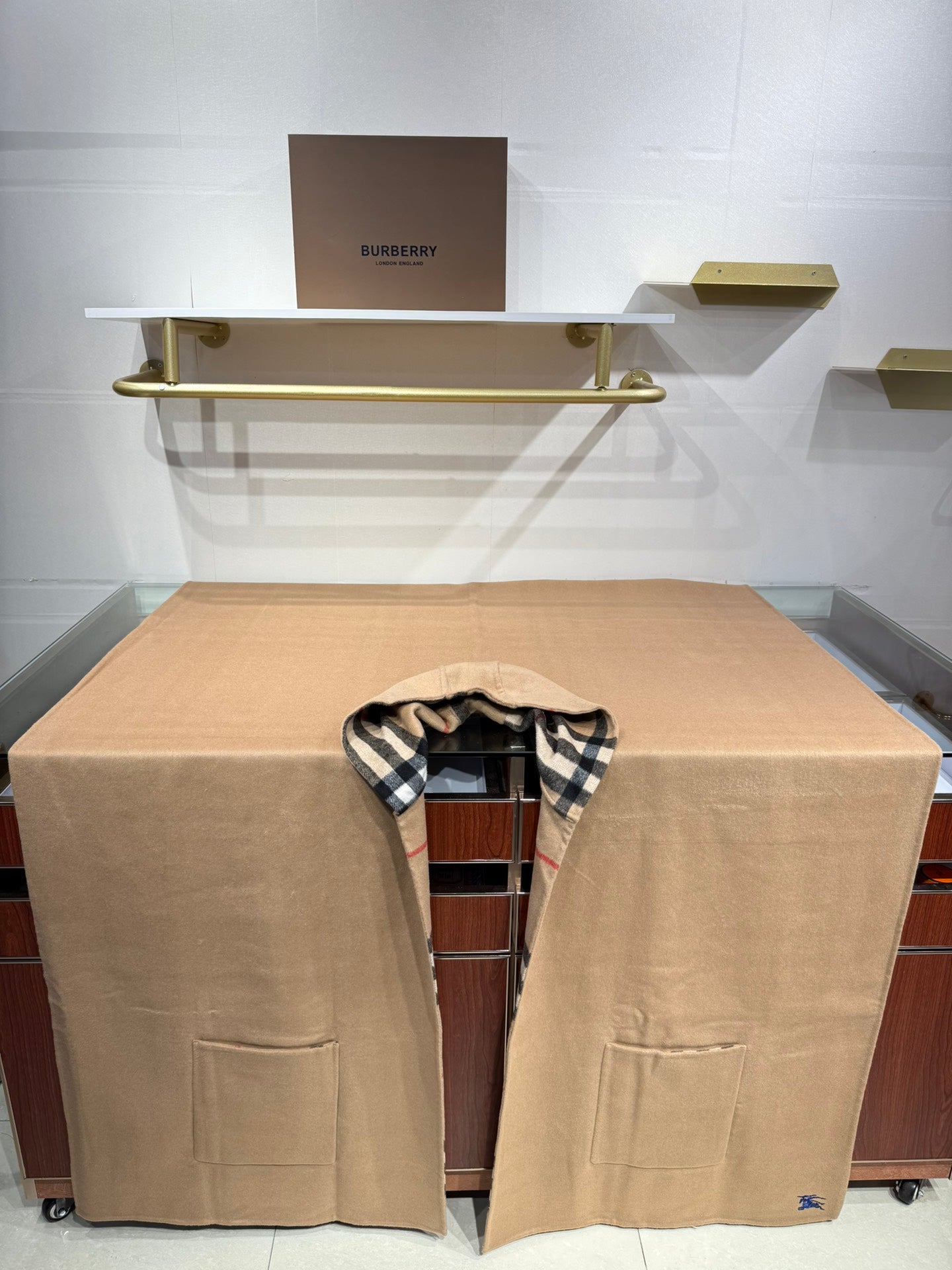 BURBERRY BBR SCARF IN CASHMERE 732155