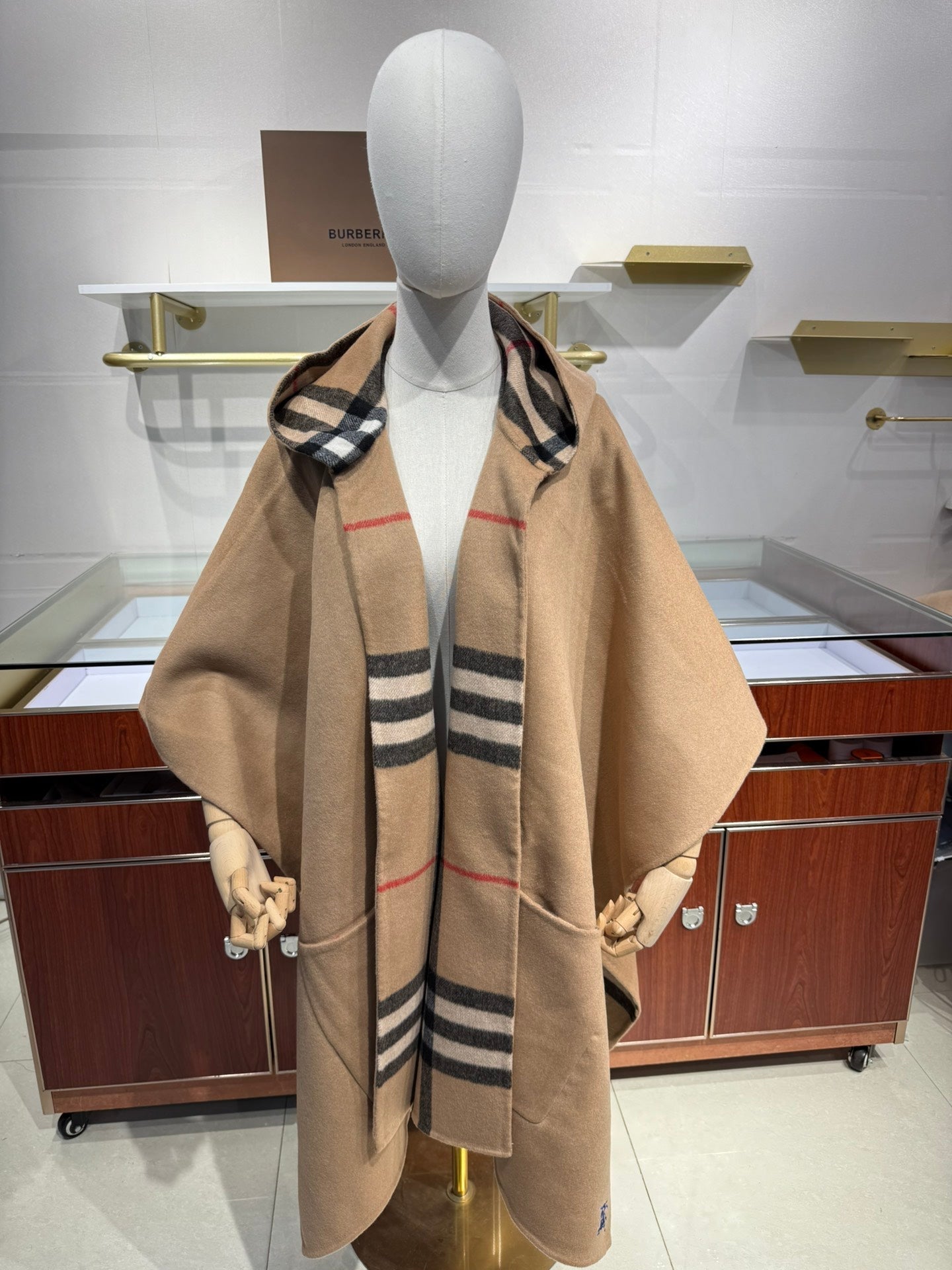 BURBERRY BBR SCARF IN CASHMERE 732155
