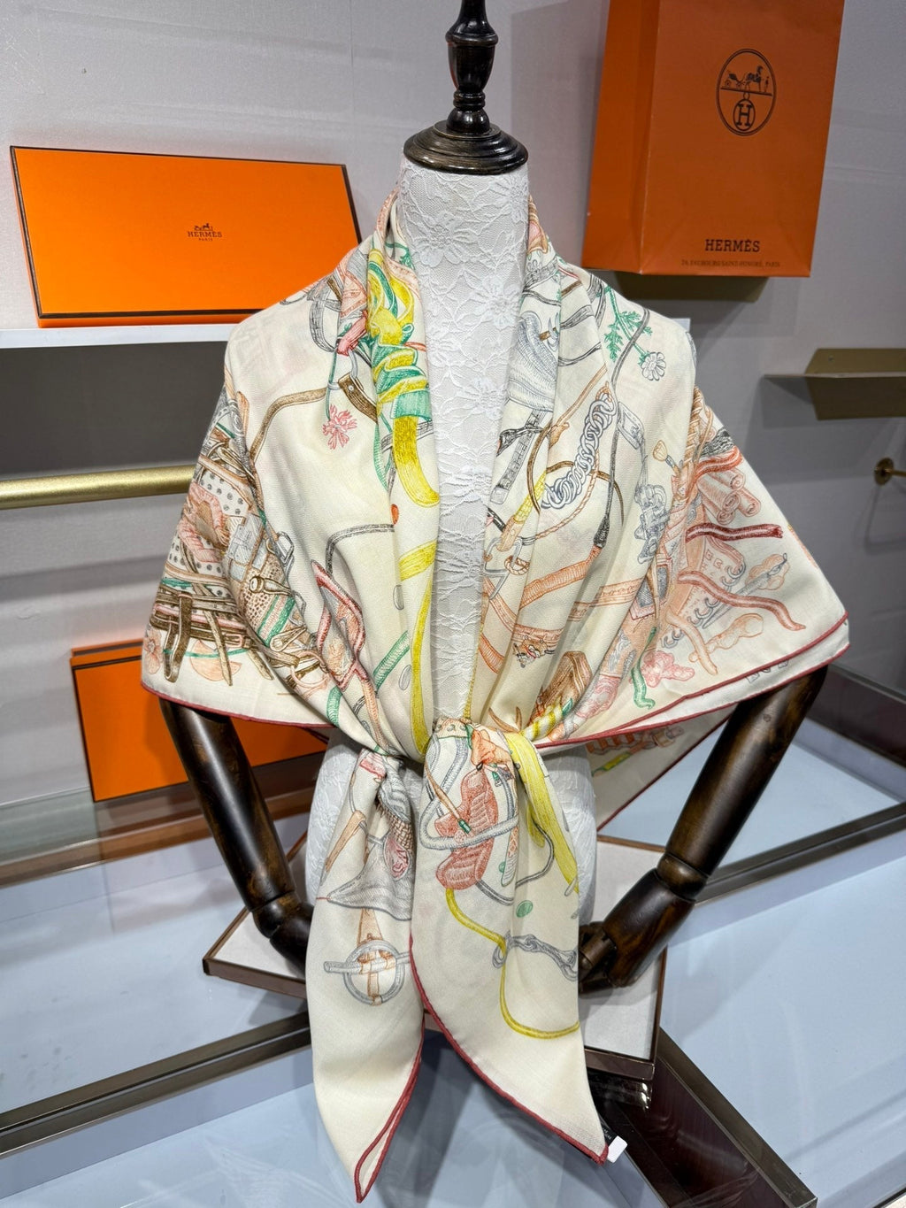 HERMES HERMES 25S SCARF 136 IN SILK CASERE 989708