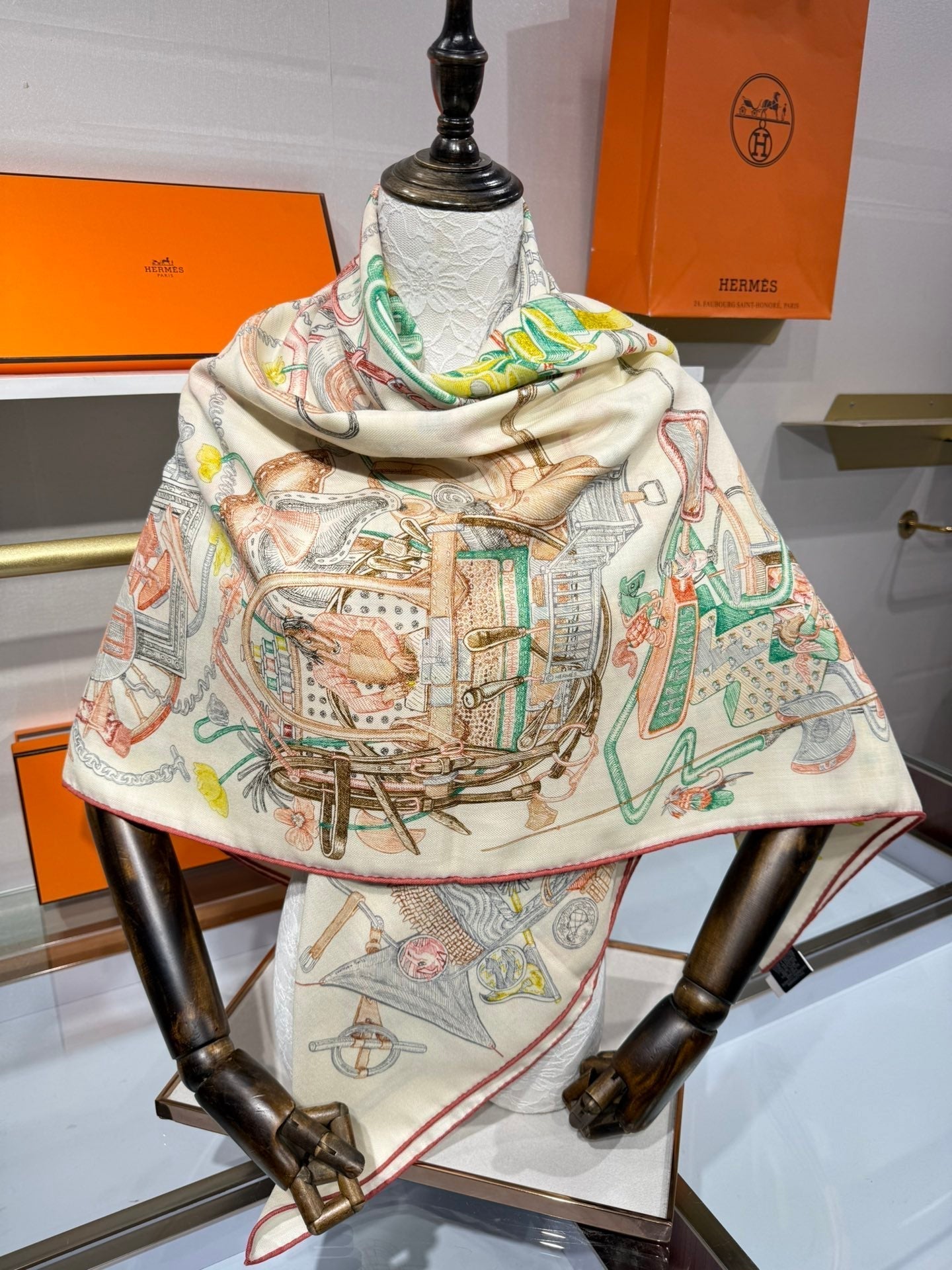 HERMES HERMES 25S SCARF 136 IN SILK CASERE 989708